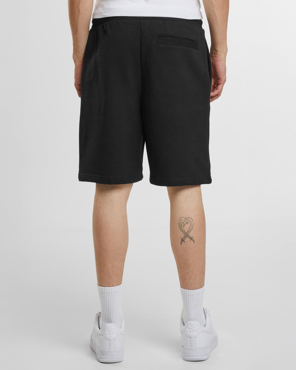 Urban Classics Kobard collegeshortsit - Musta