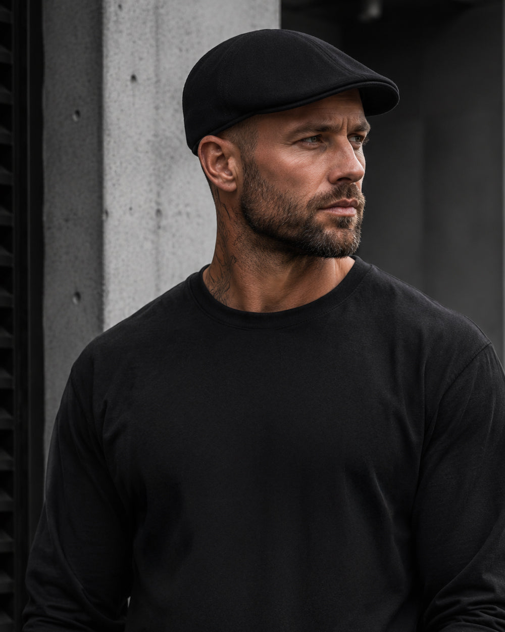 FLEXFIT Driver flat cap - Musta