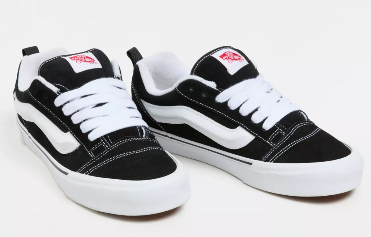 Vans Knu Skool Low tennarit - Musta/Valkoinen