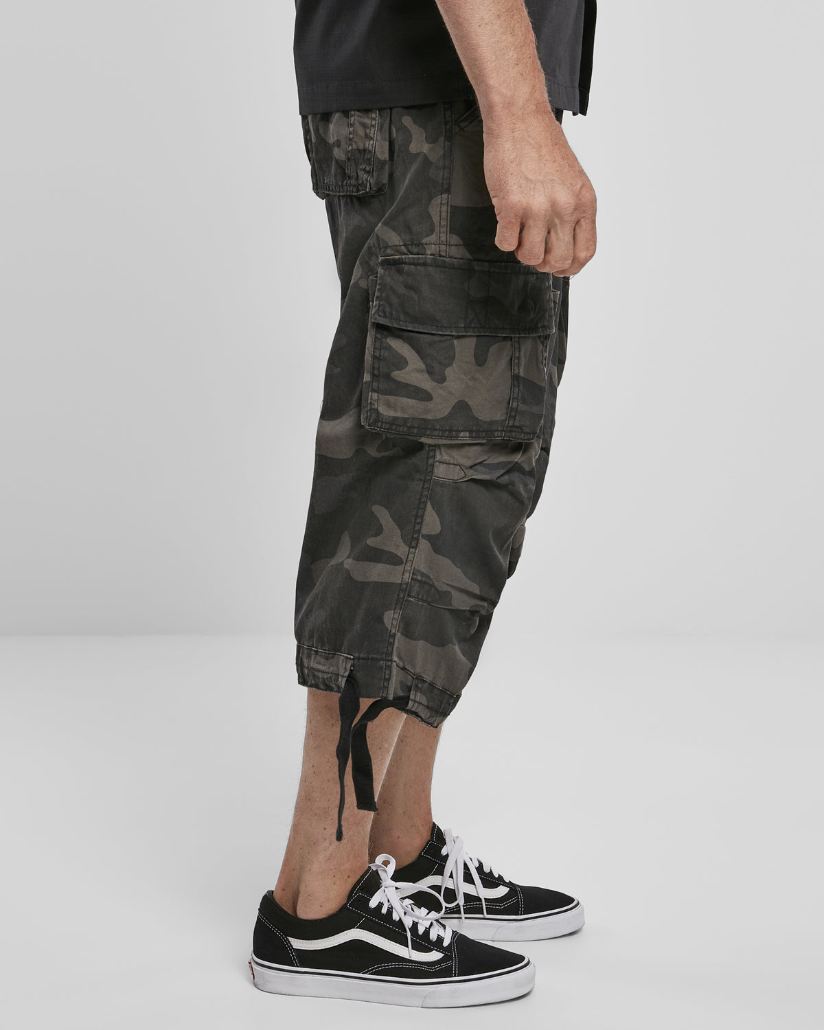 Brandit Urban legend 3/4 reisitaskushortsit - Camo